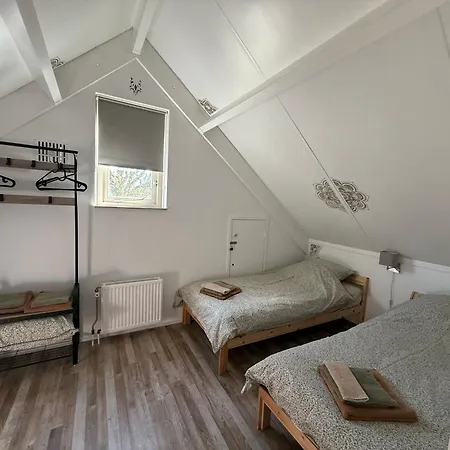 Feriehus Pure Wellness Bungalows 52 Hottub Ewijk