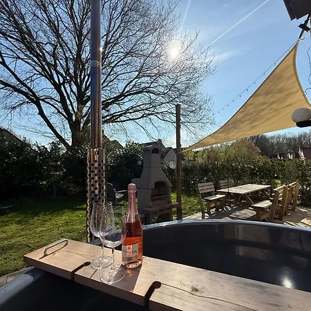 Pure Wellness Bungalows 52 Hottub Holiday home