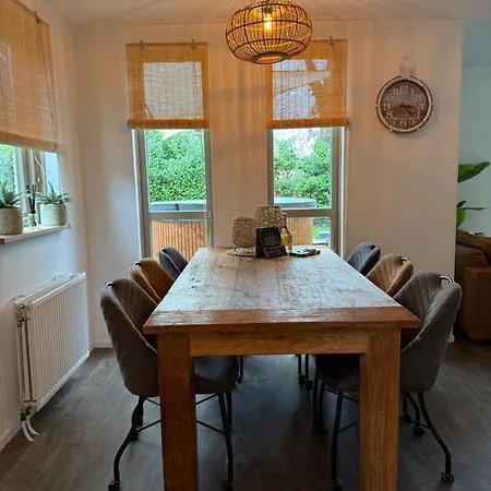 Pure Wellness Bungalows 52 Hottub Feriehus