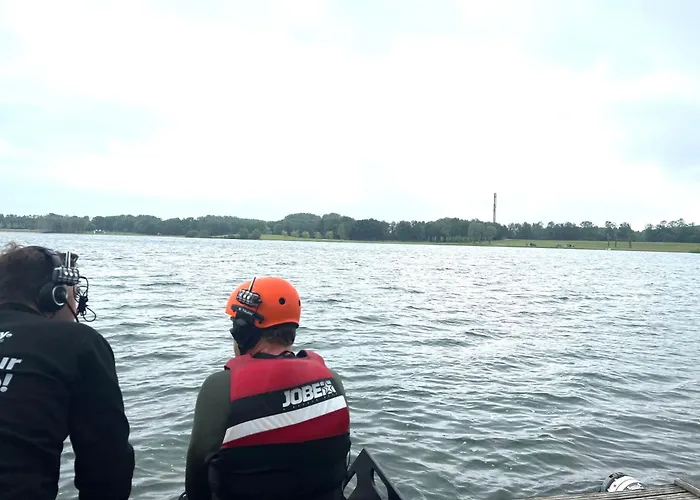 Pure Wellness 52 Sauna&hottub * Ewijk