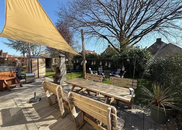 Pure Wellness 52 Sauna&hottub 度假居 Ewijk