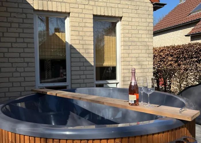 Pure Wellness 52 Sauna&hottub *